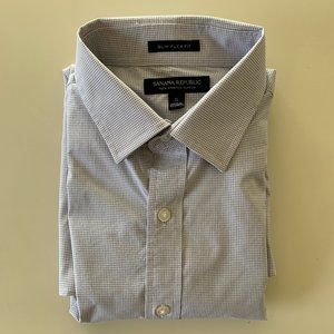 Banana Republic Check Button Down Shirt (Small)